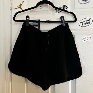 Aritzia Wilfred Thesis Shorts